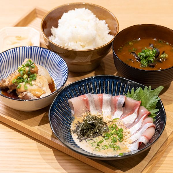 平日限定サービスランチ「ごま魚定食」